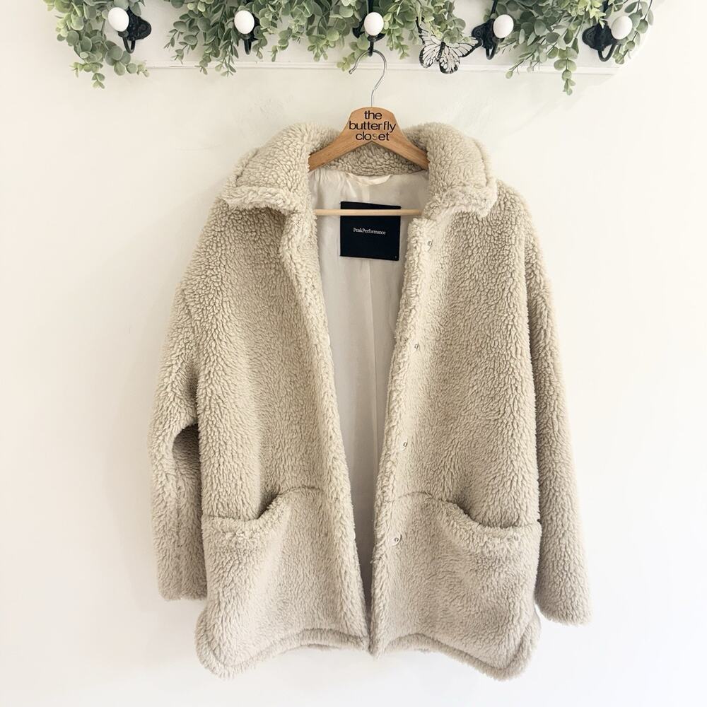 Peak Performance Beige Teddy Fleece Jacket Snap Button Closure Size S